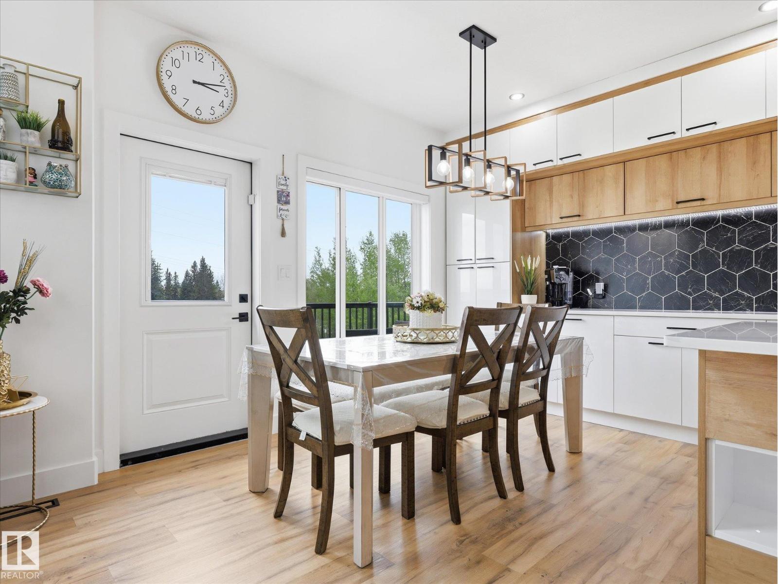622 ASTORIA WY - 11