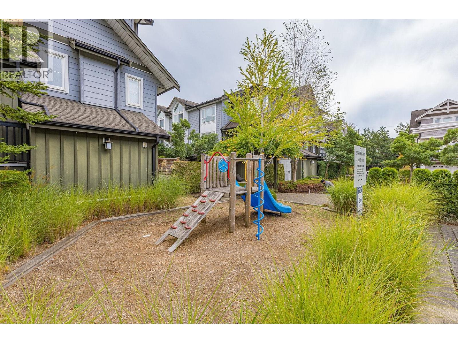 32 9551 FERNDALE ROAD, Richmond