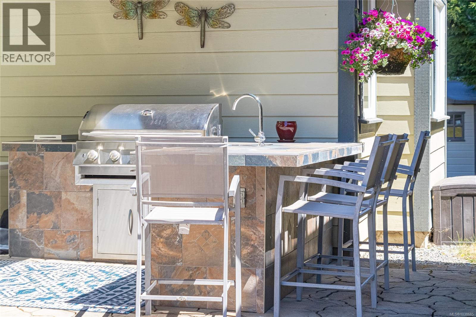 10115 Chemainus Rd - 23