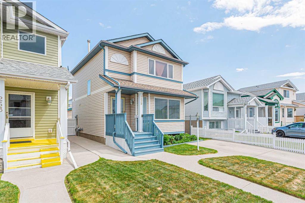 259 Carmel Close NE - Image 2