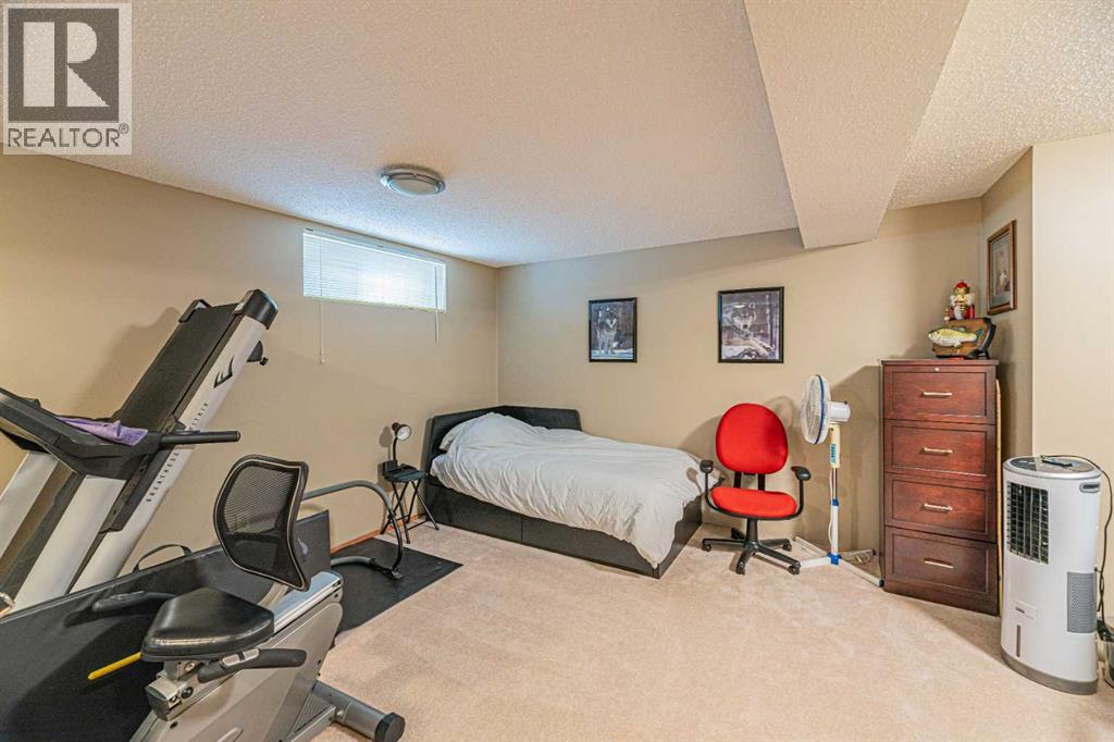 259 Carmel Close NE - 34