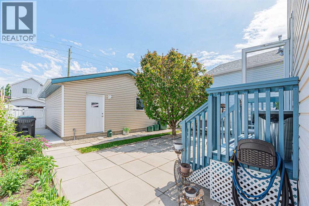 259 Carmel Close NE - 40