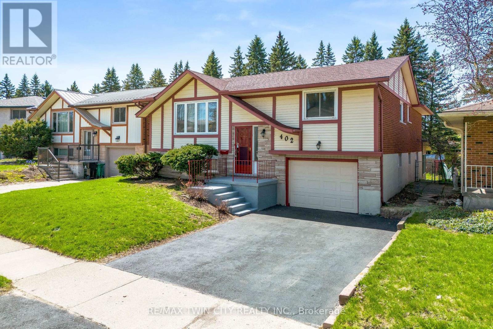 402 LAKEVIEW DRIVE - 1
