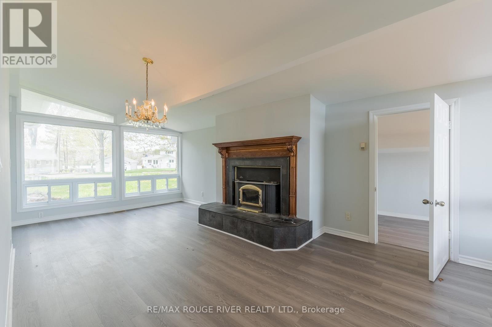 30 EDGEWATER DRIVE - 11