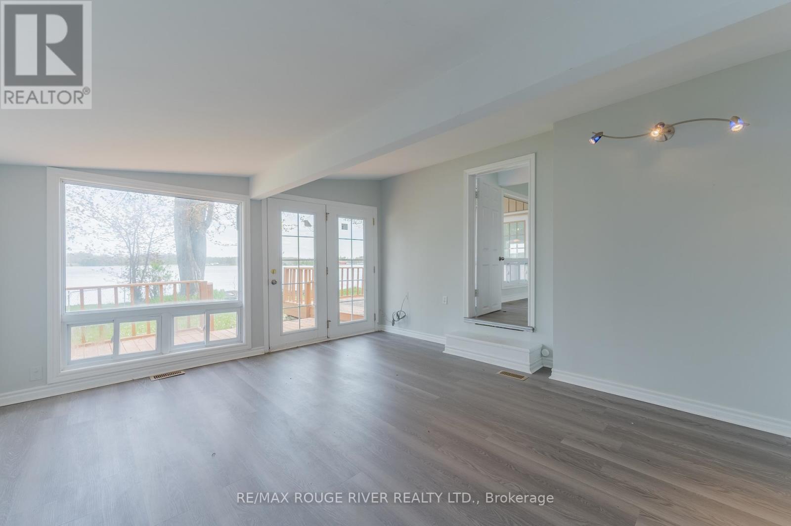 30 EDGEWATER DRIVE - 15