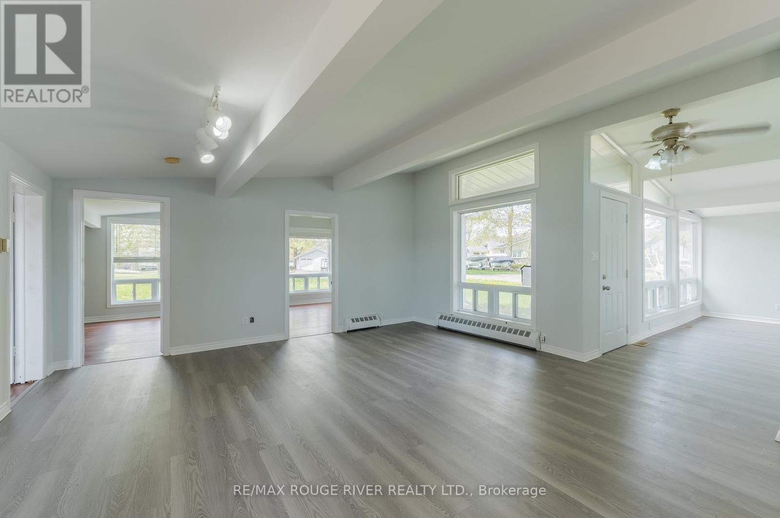 30 EDGEWATER DRIVE - 9