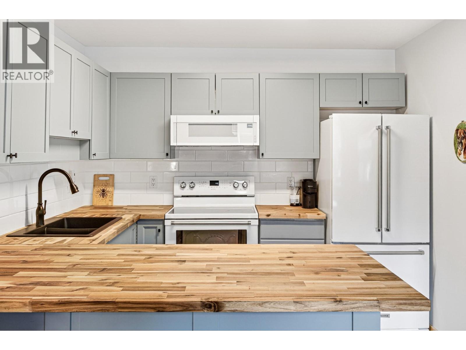 320 Canyon Trail Unit# 21, Fernie