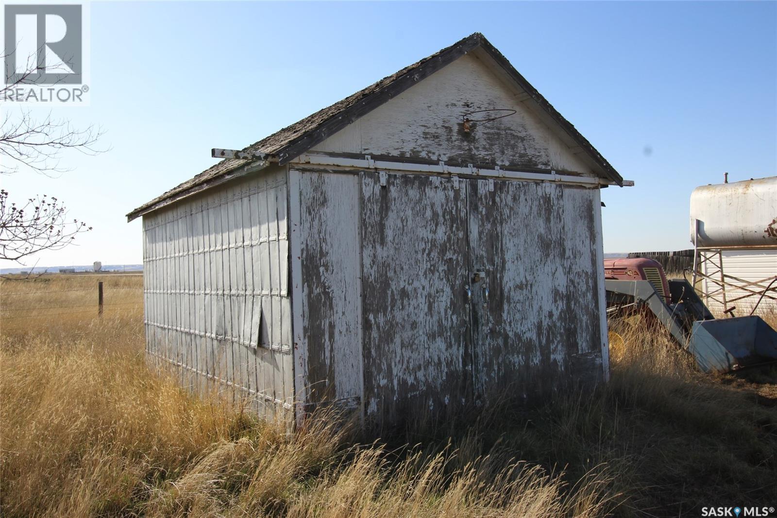 710 Railway AVENUE - 26