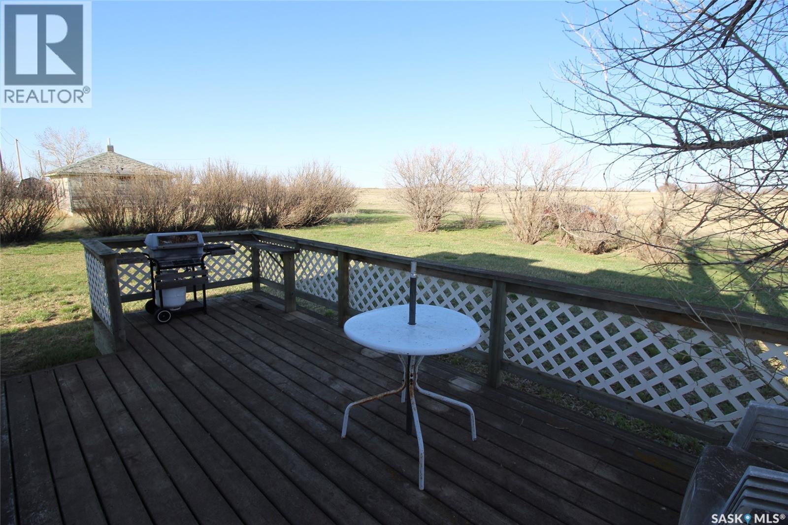 710 Railway AVENUE - 34