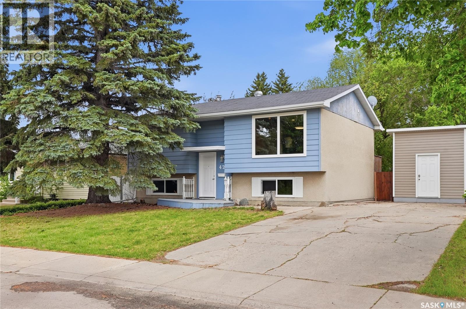 424 Dalhousie CRESCENT - Image 2