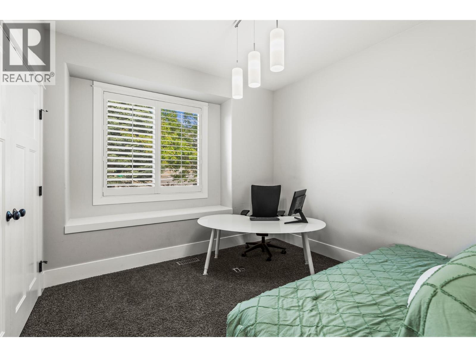 940 Mt Ida Drive - 12
