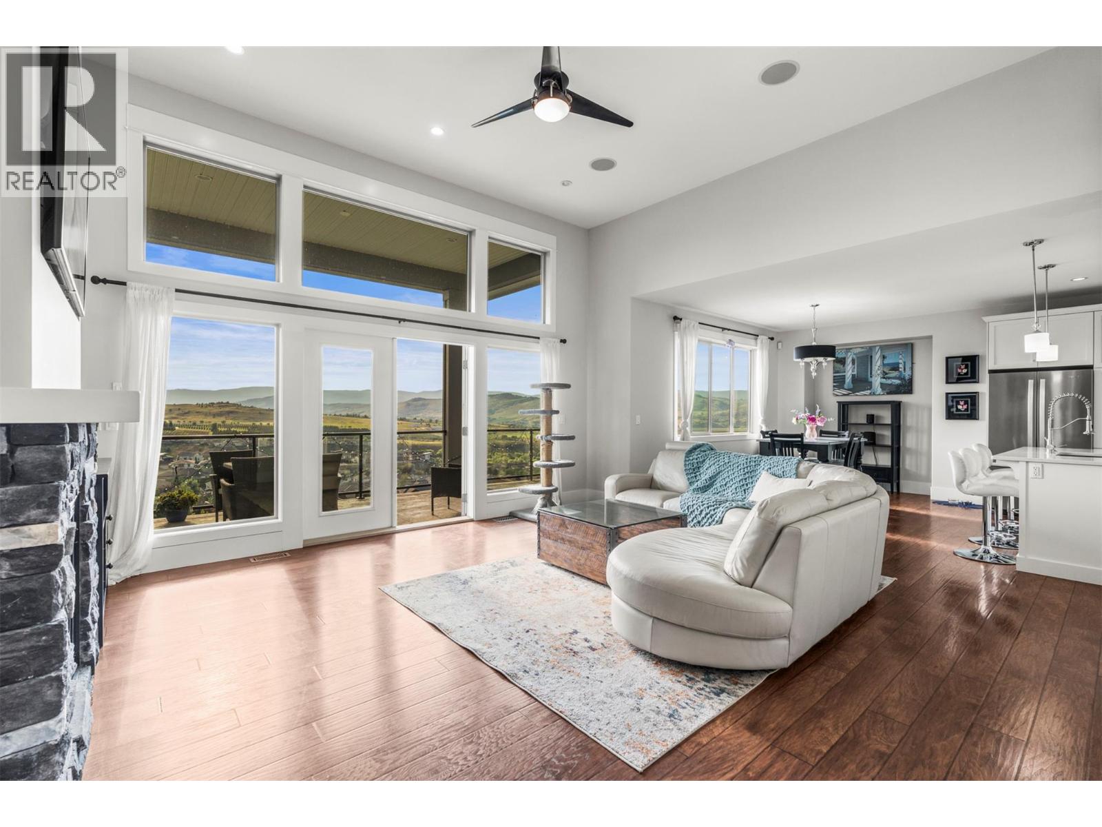 940 Mt Ida Drive - 13
