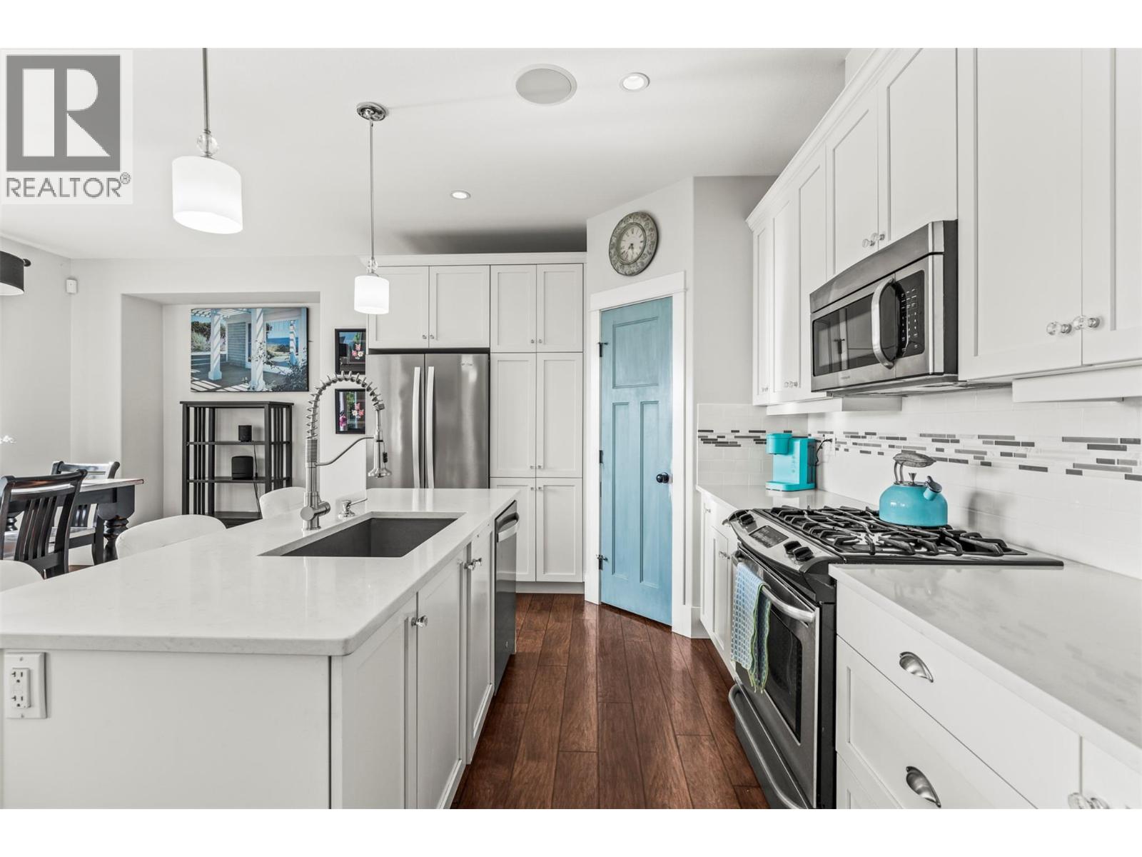 940 Mt Ida Drive - 33