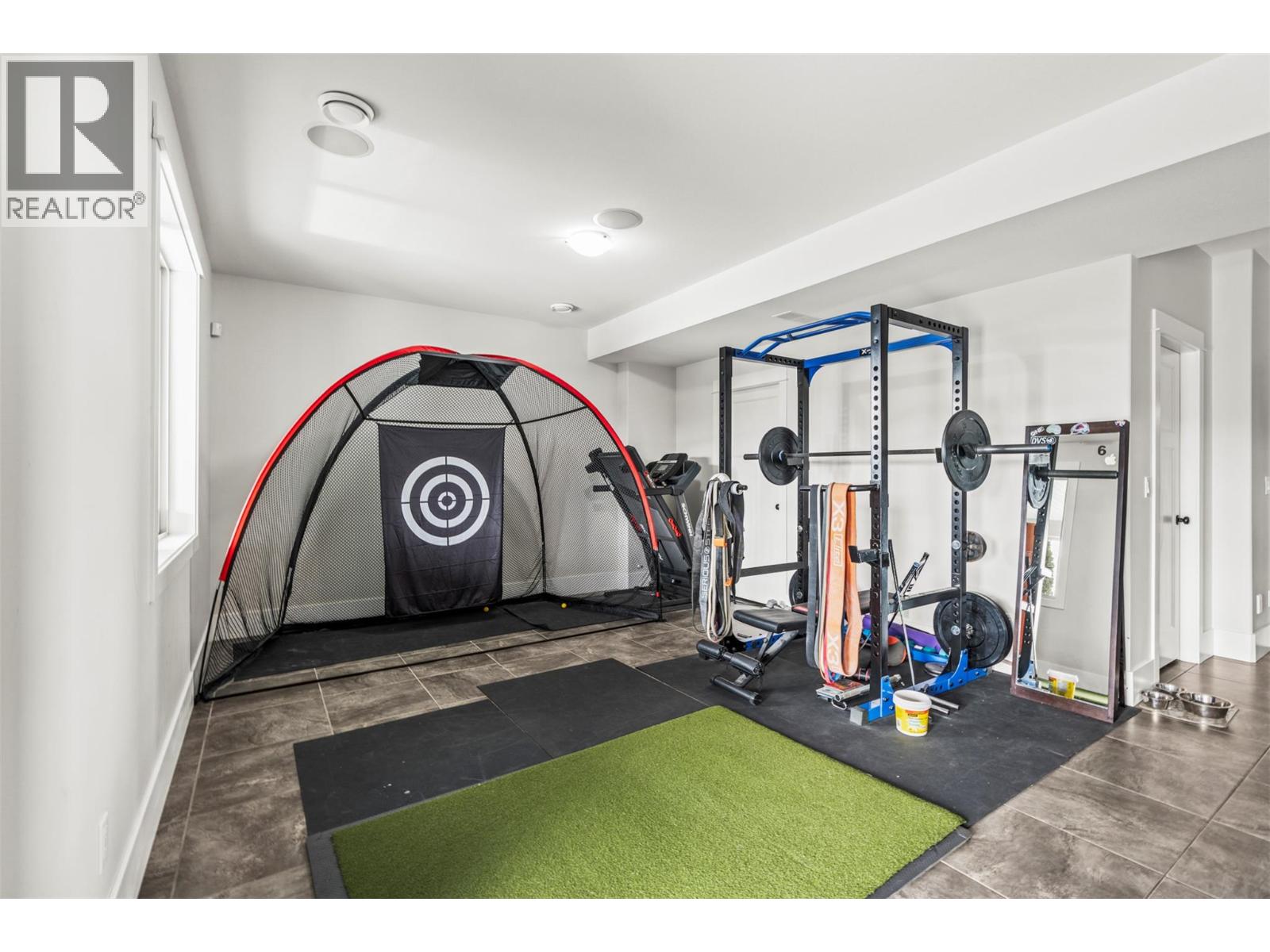 940 Mt Ida Drive - 43