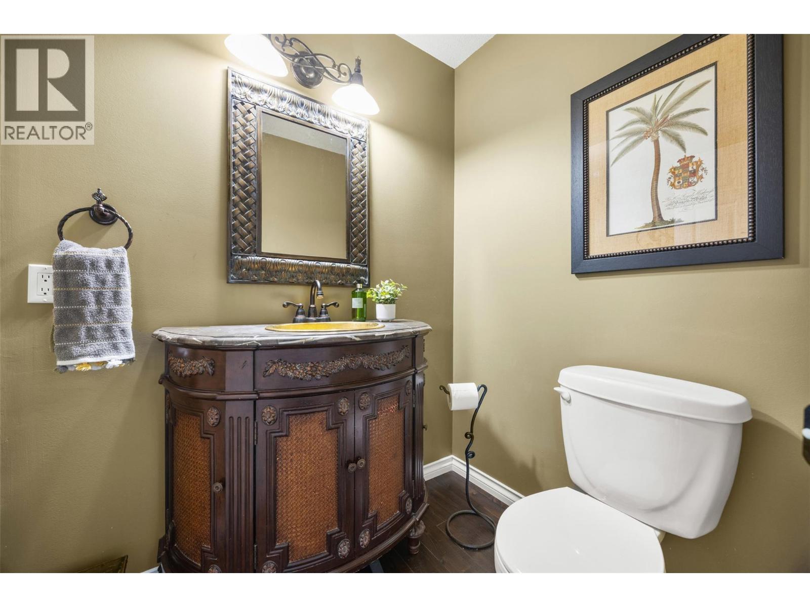  1045 Cameron Avenue, Kelowna