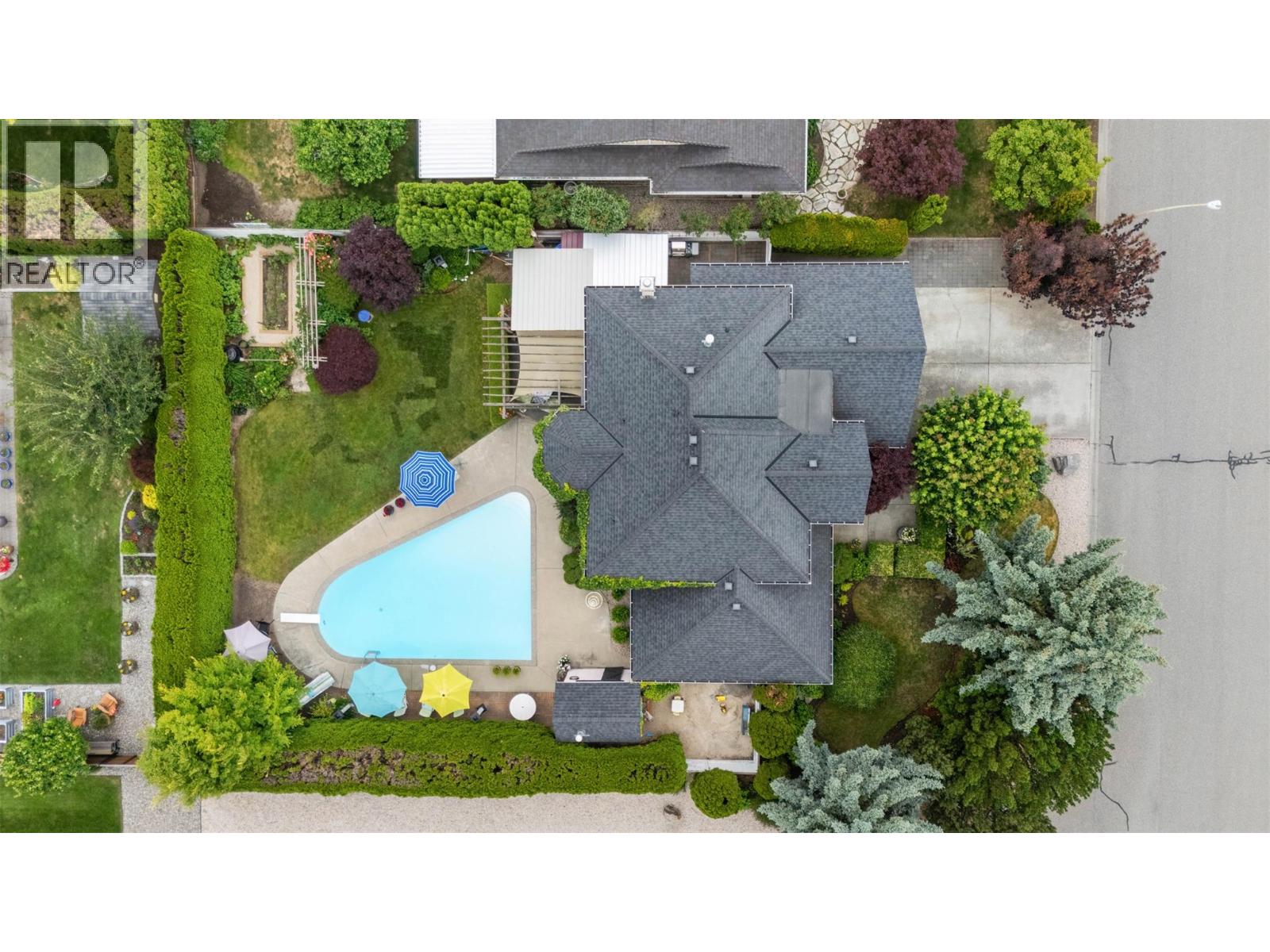  1045 Cameron Avenue, Kelowna