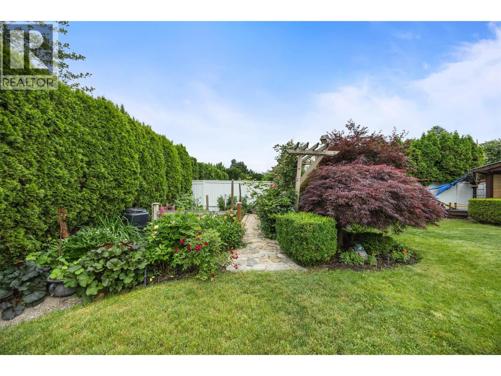  1045 Cameron Avenue, Kelowna