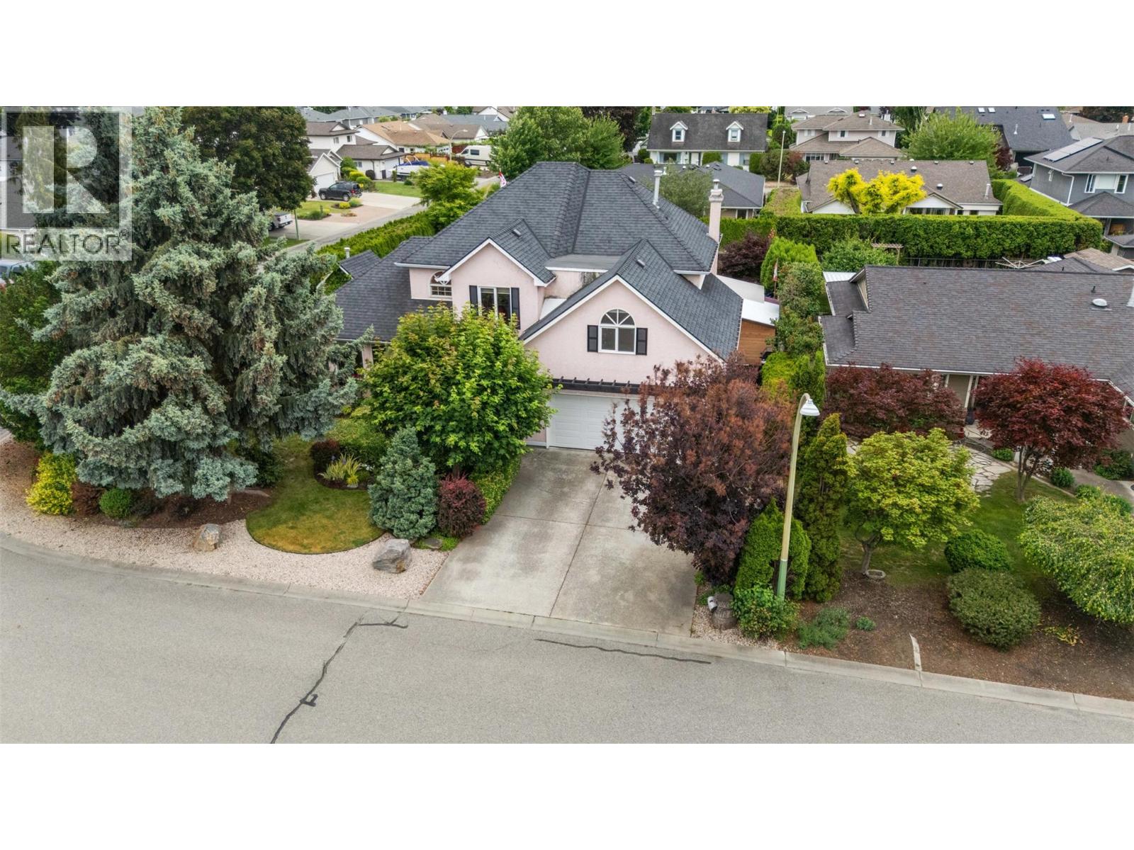  1045 Cameron Avenue, Kelowna
