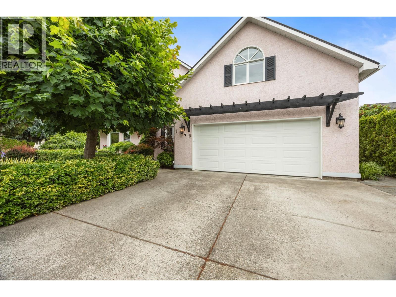  1045 Cameron Avenue, Kelowna
