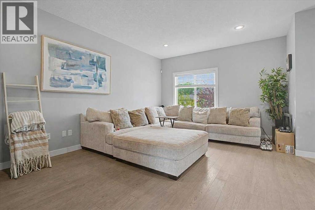 8770 72 Avenue - photo 4