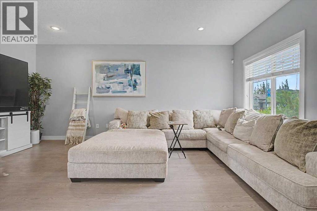 8770 72 Avenue - photo 3