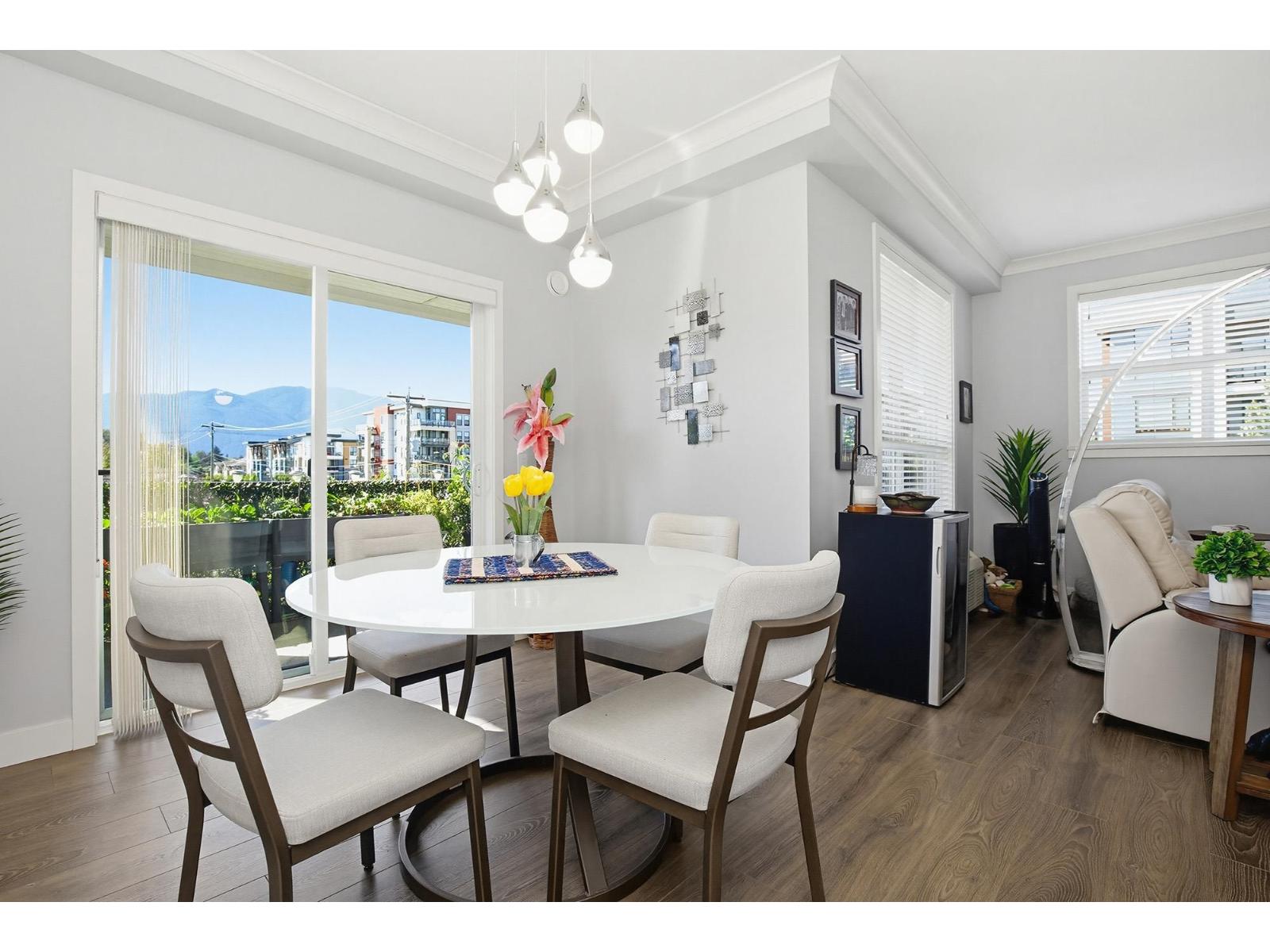207 45630 SPADINA AVENUE, Chilliwack Proper West, Chilliwack
