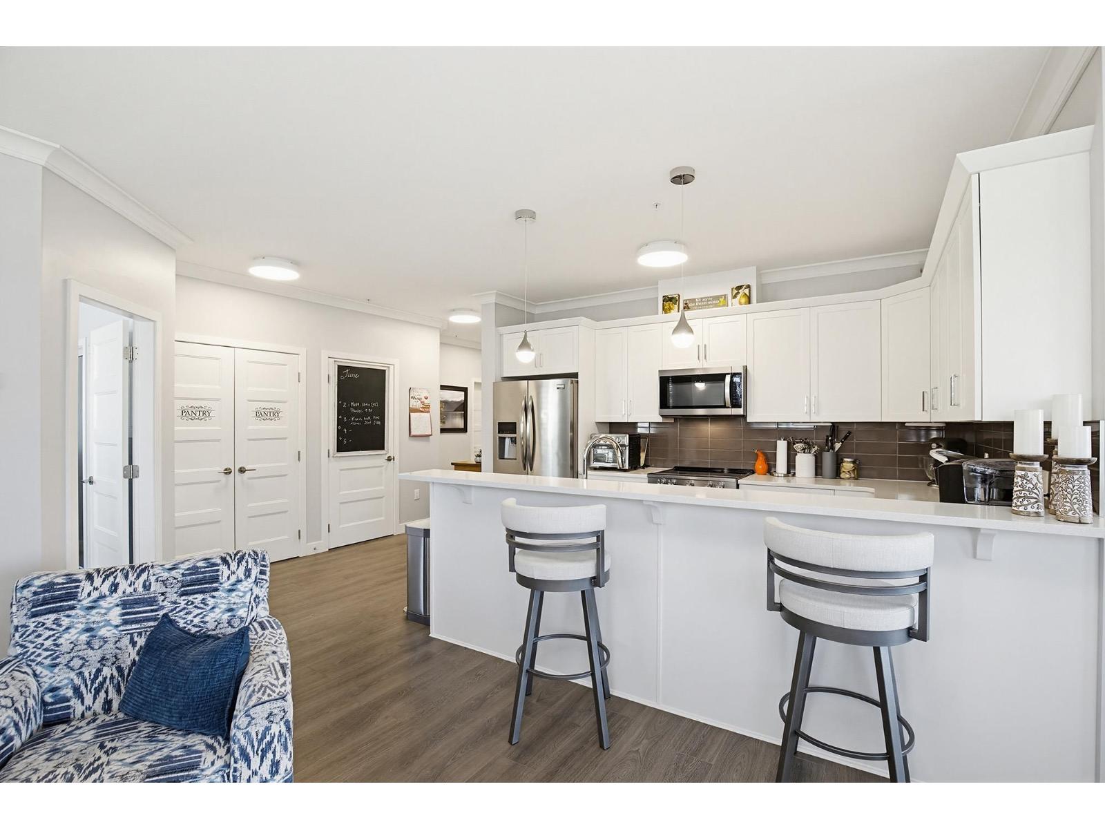 207 45630 SPADINA AVENUE, Chilliwack Proper West, Chilliwack