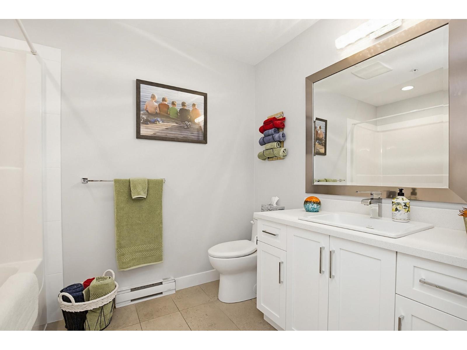 207 45630 SPADINA AVENUE, Chilliwack Proper West, Chilliwack