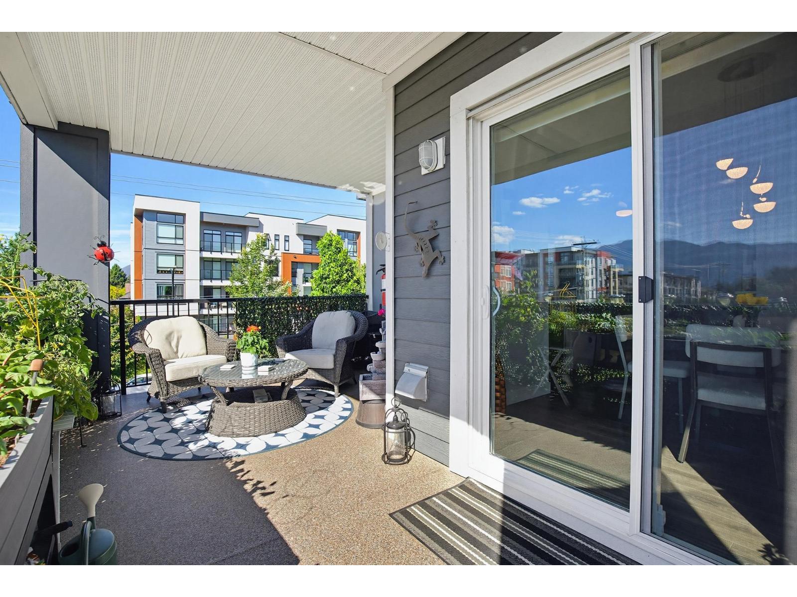 207 45630 SPADINA AVENUE, Chilliwack Proper West, Chilliwack