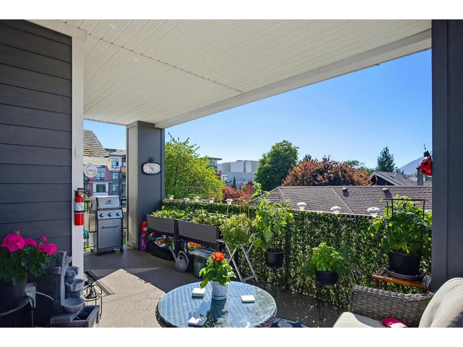 207 45630 SPADINA AVENUE, Chilliwack Proper West, Chilliwack