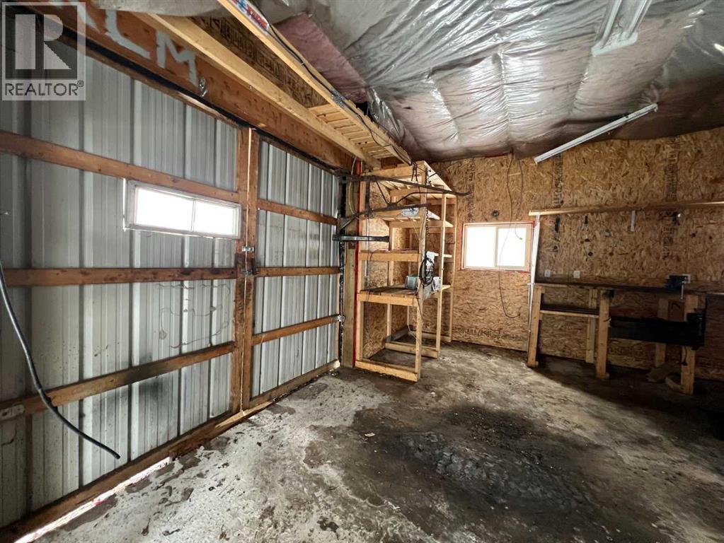 5010 49 Avenue — photo 18