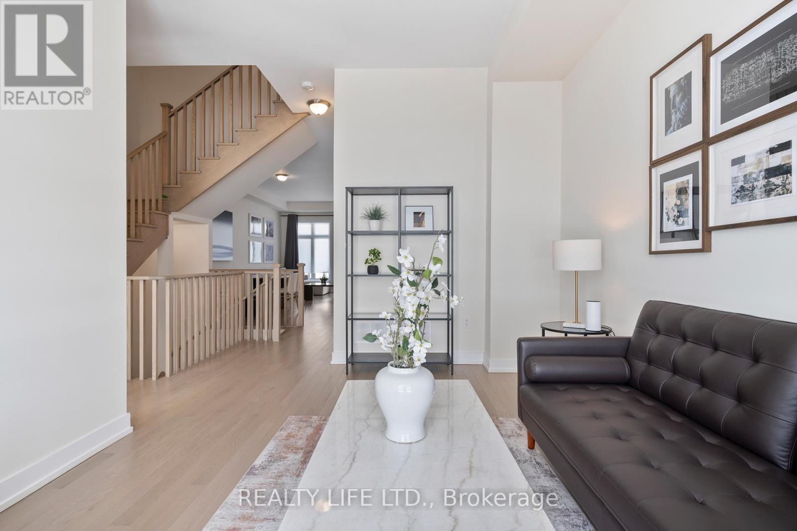3137 MEADOWRIDGE DRIVE - 35
