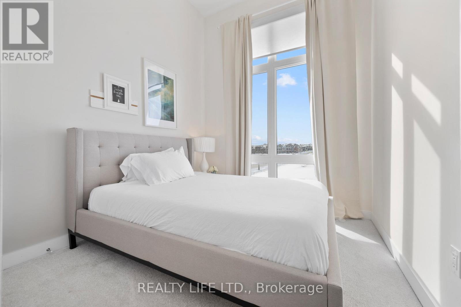 3137 MEADOWRIDGE DRIVE - 44