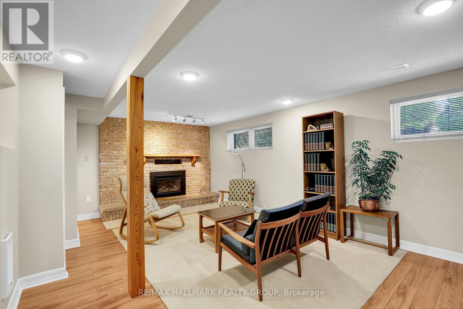 39 BISCAYNE CRESCENT - 20