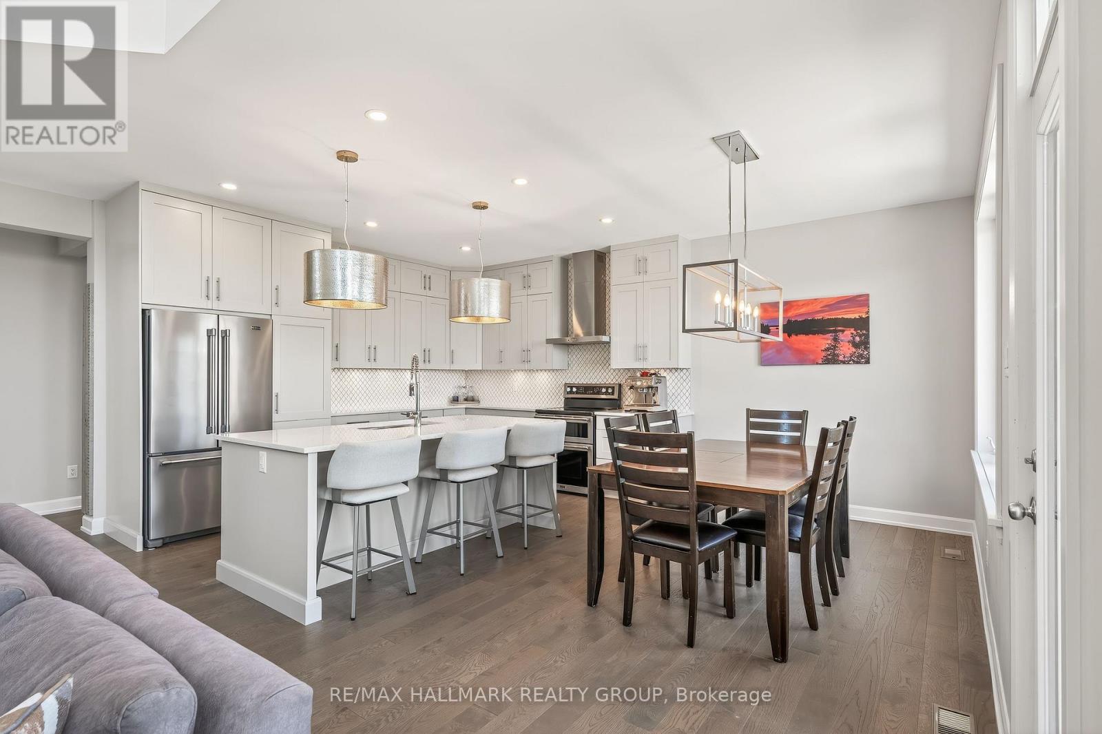 755 KIRKHAM CRESCENT - 17