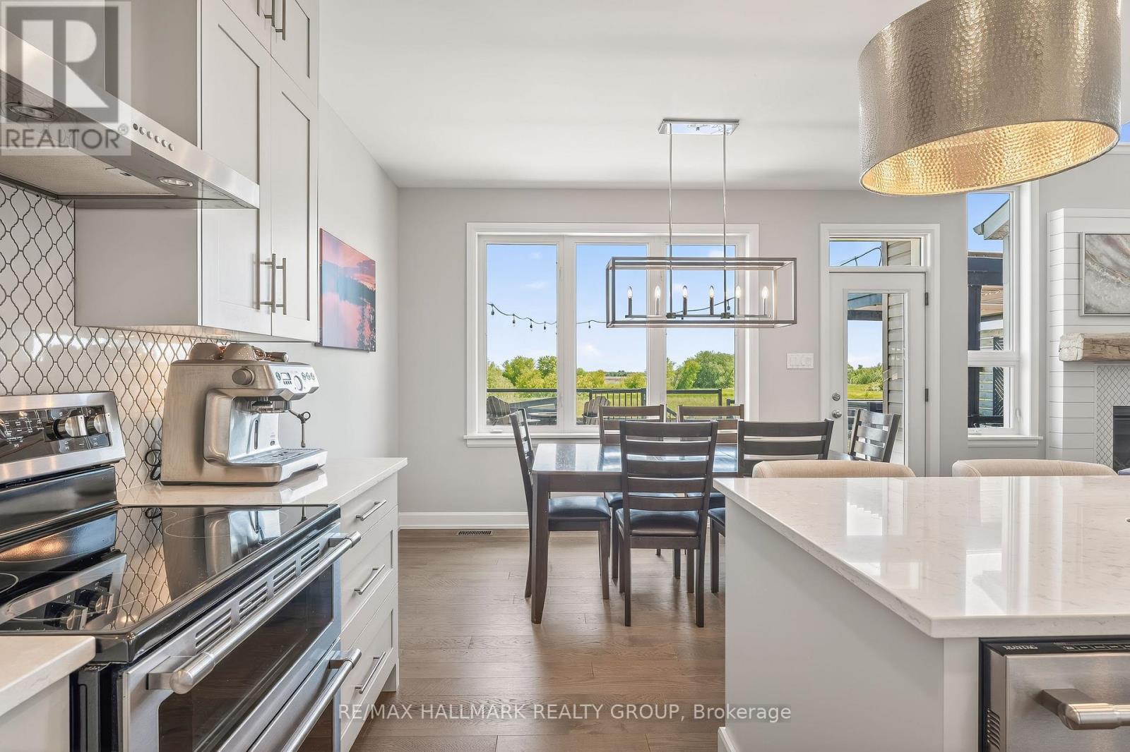 755 KIRKHAM CRESCENT - 21