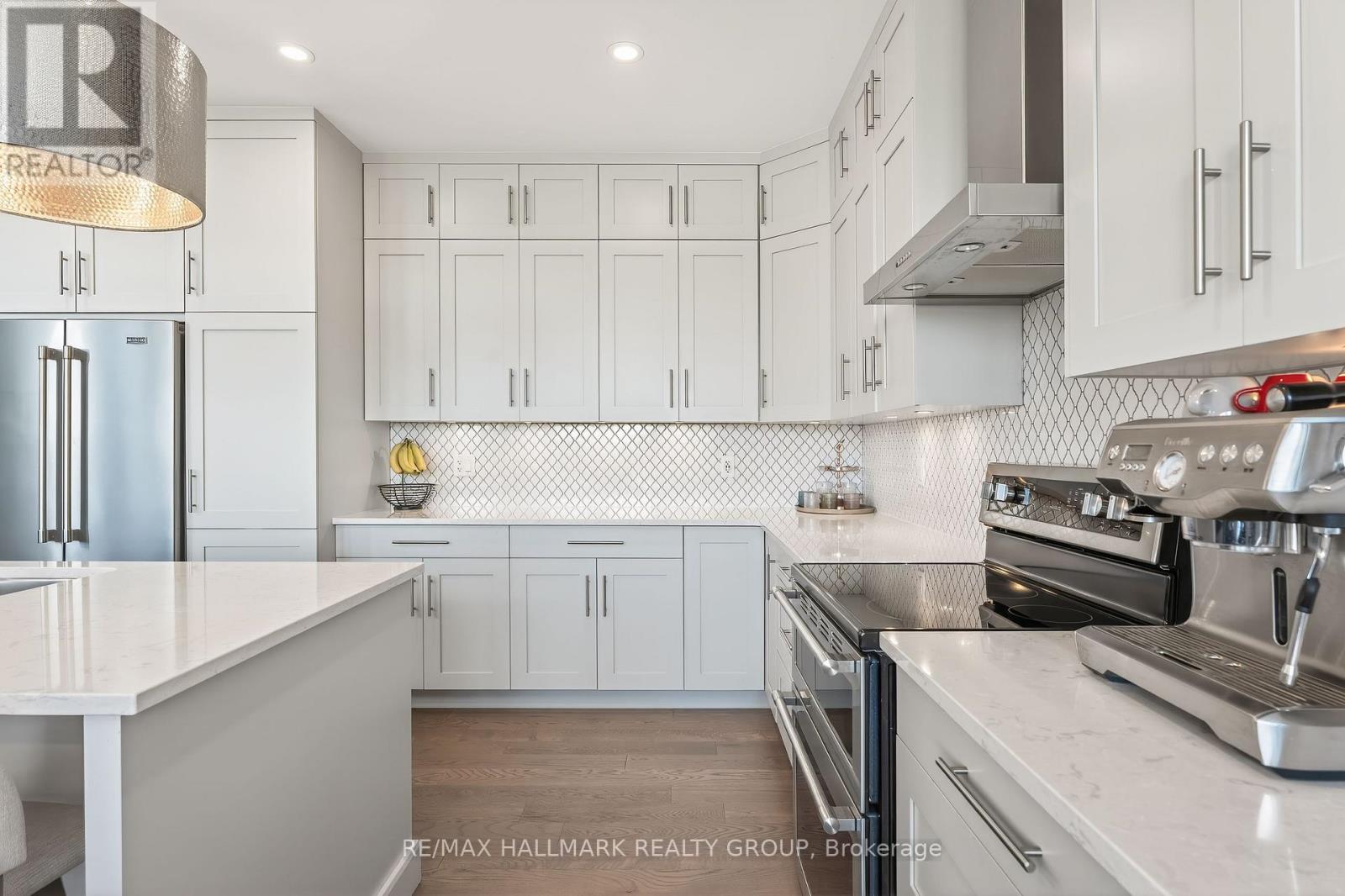 755 KIRKHAM CRESCENT - 22
