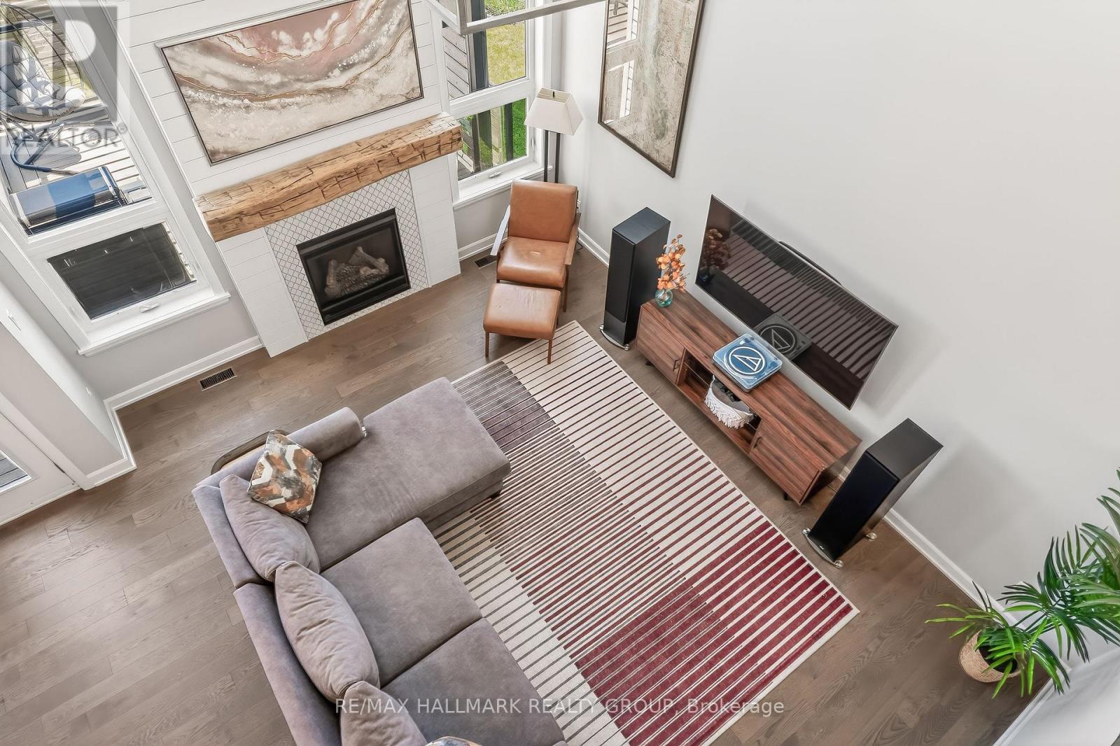 755 KIRKHAM CRESCENT - 25