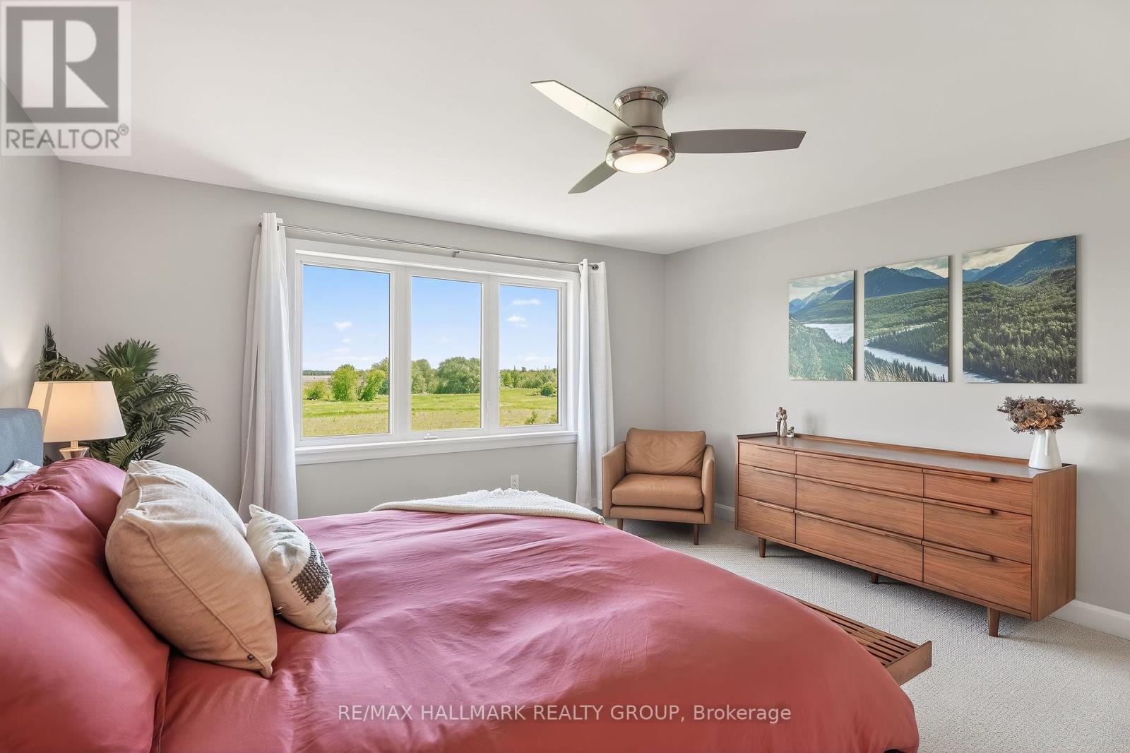 755 KIRKHAM CRESCENT - 27