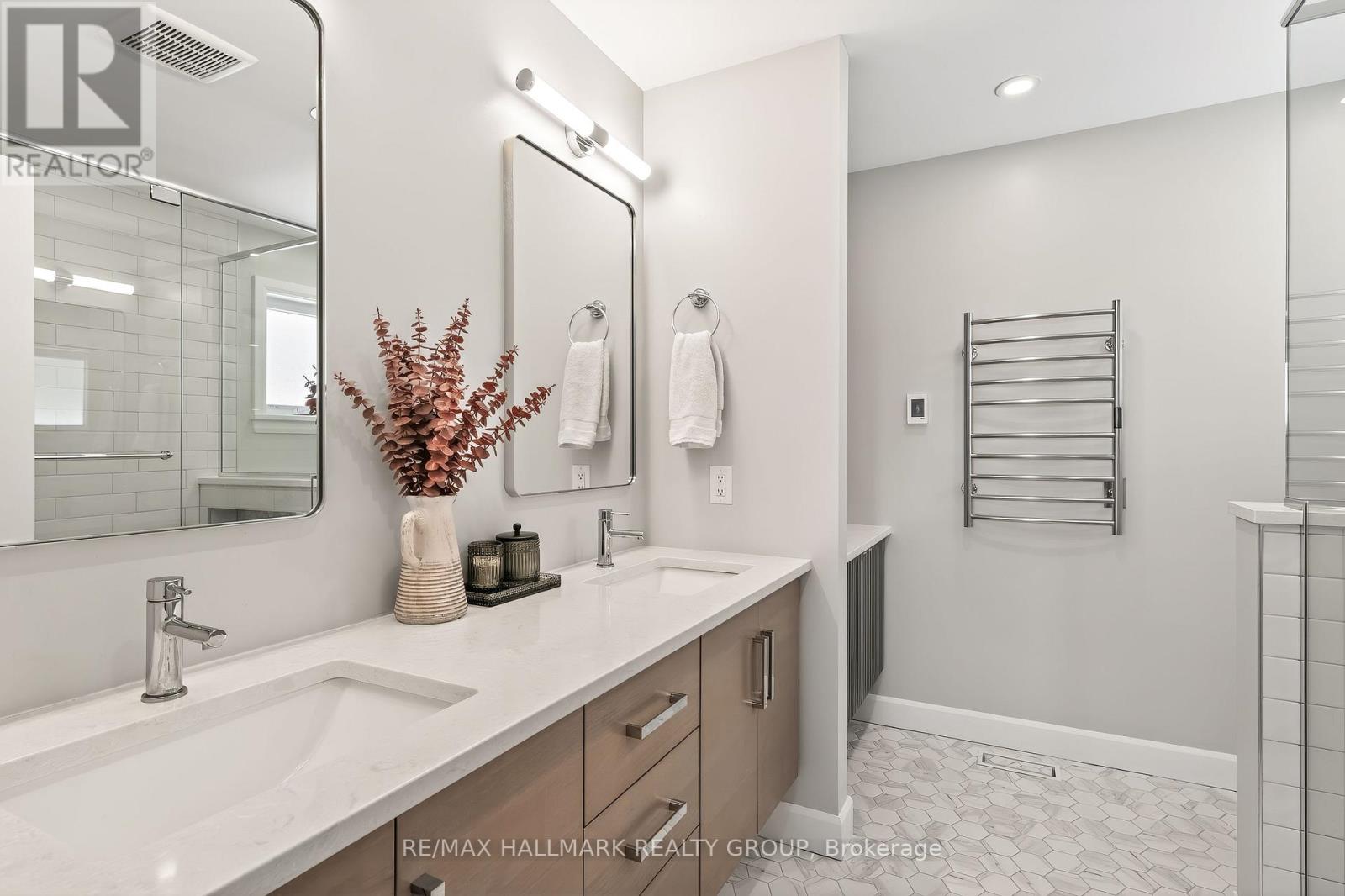 755 KIRKHAM CRESCENT - 29