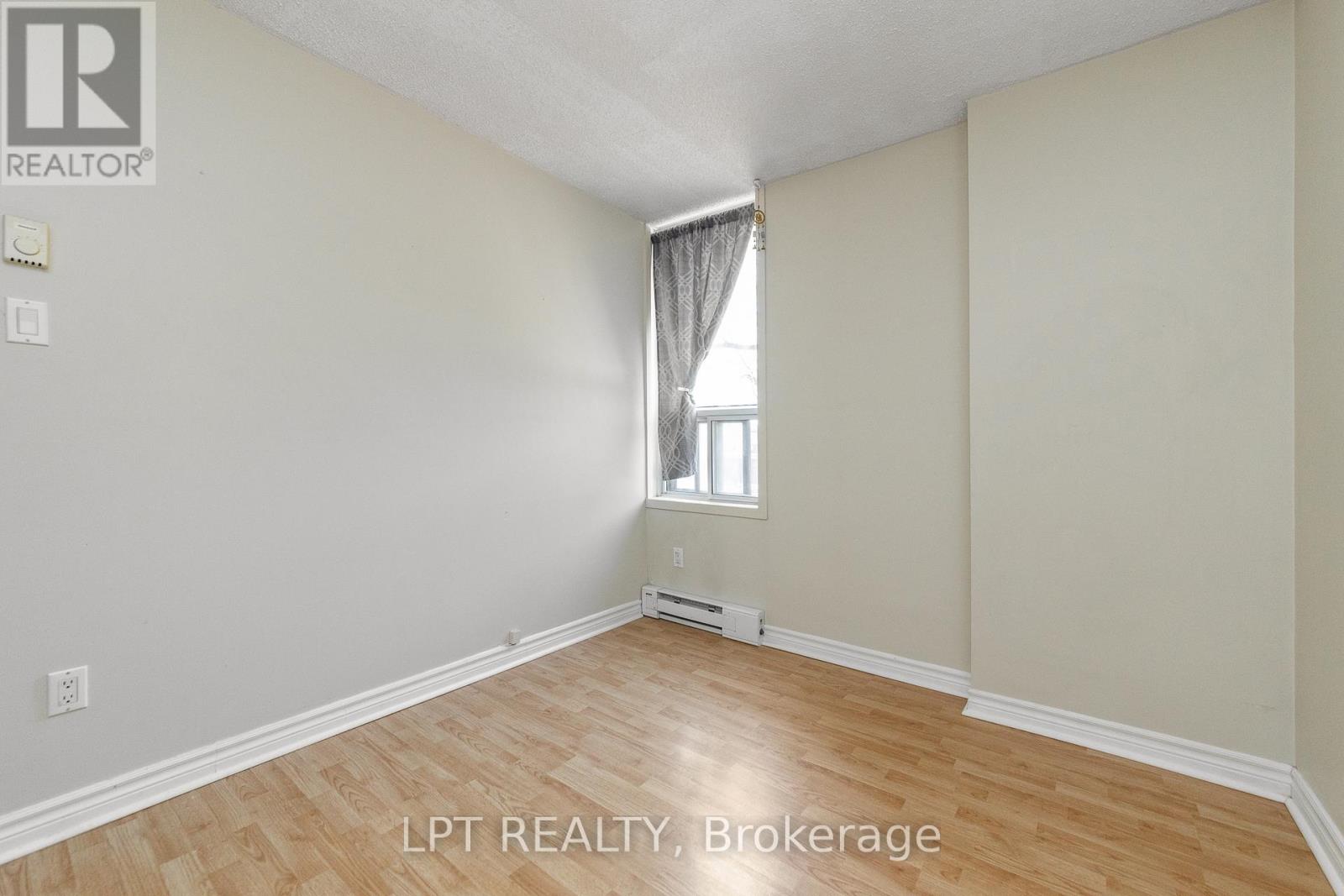 #206 1177 BELANGER AVENUE - 21