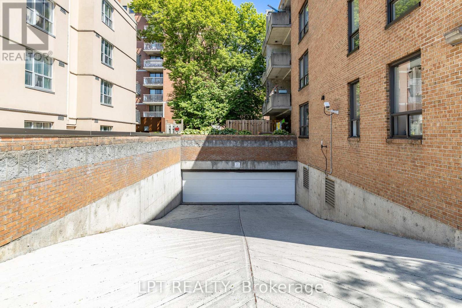 #206 1177 BELANGER AVENUE - 3