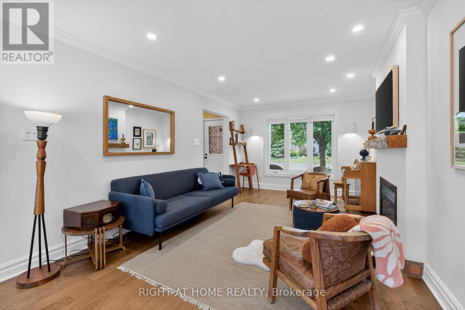 1187 WHITEROCK STREET - 11
