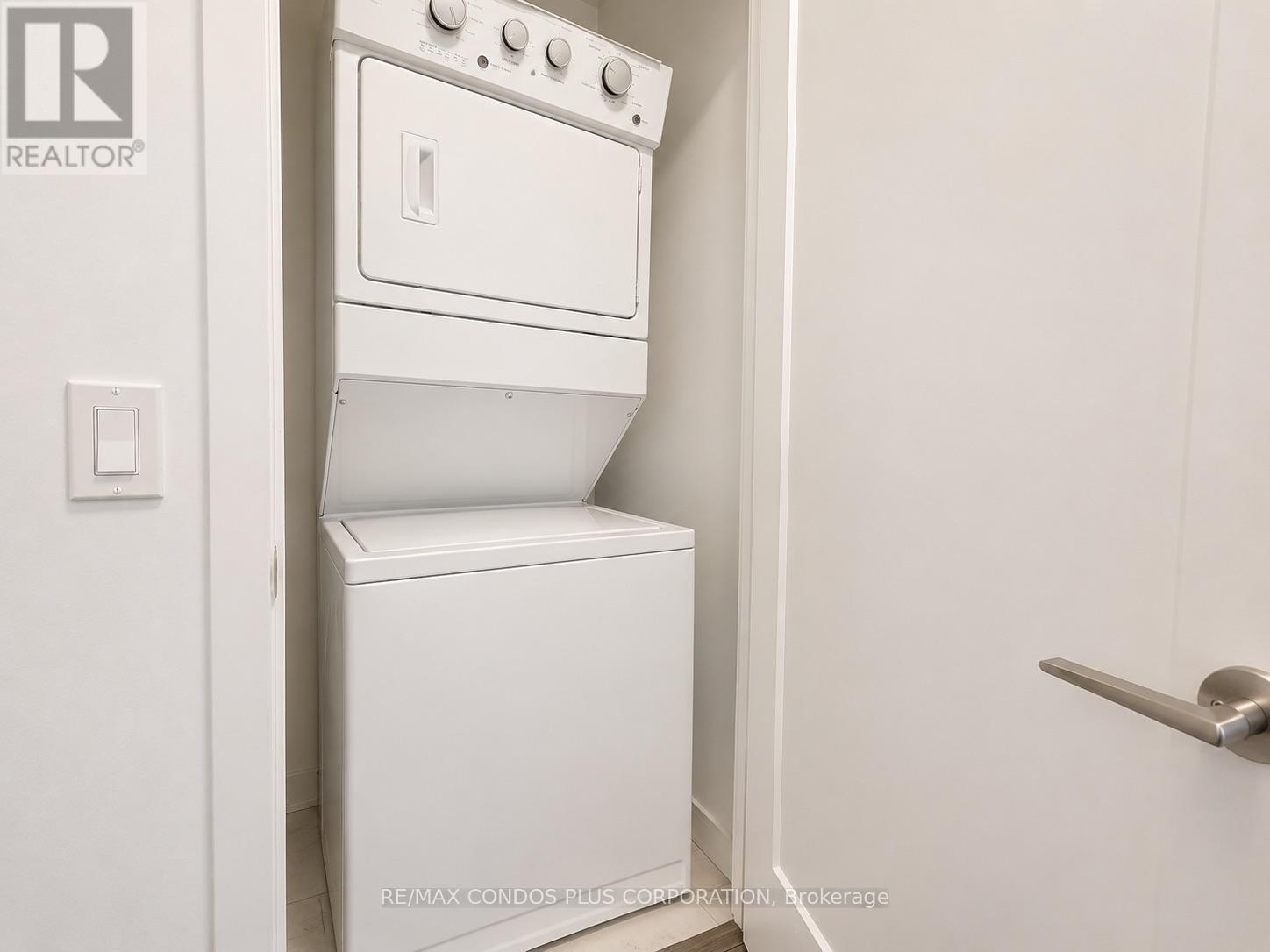#503 105 ONEIDA CRESCENT - 17