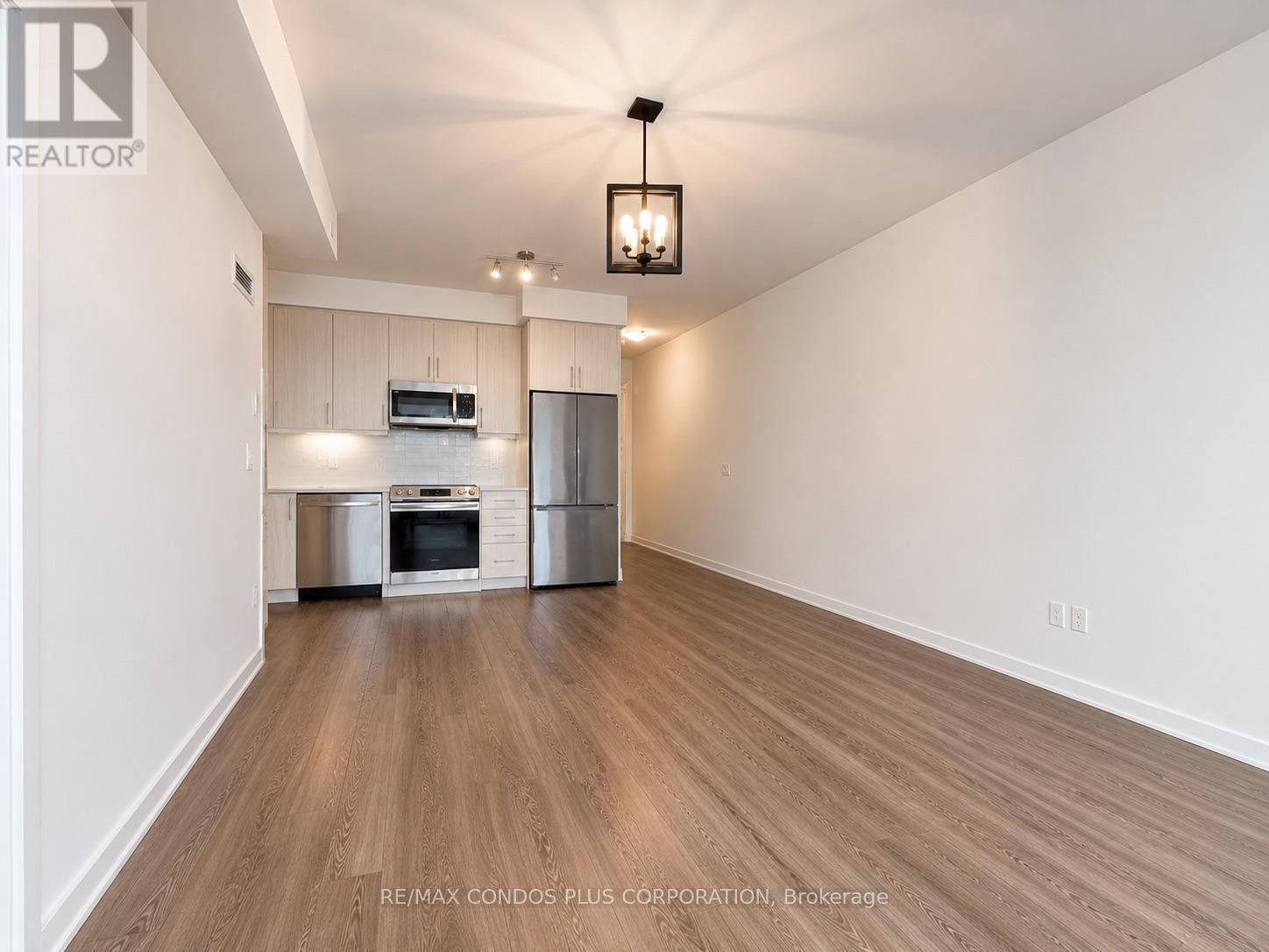 #503 105 ONEIDA CRESCENT - 4