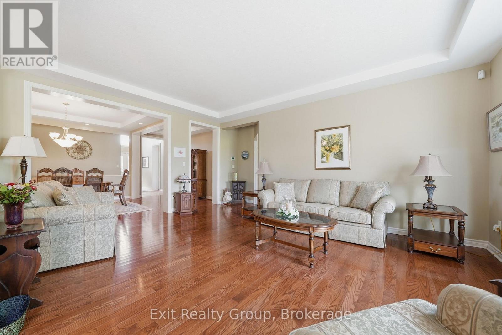 37 ALETHA DRIVE - 12