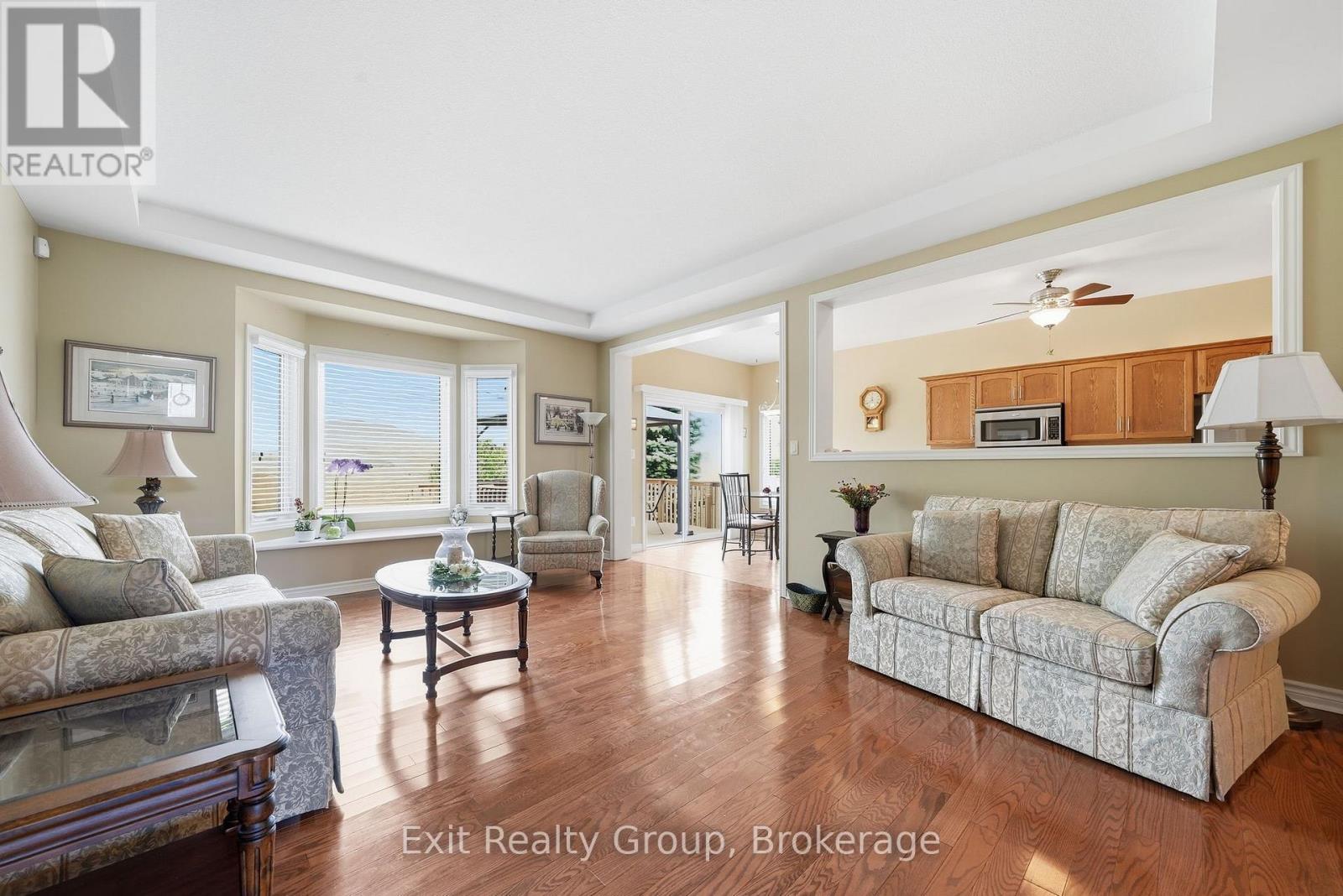 37 ALETHA DRIVE - 10