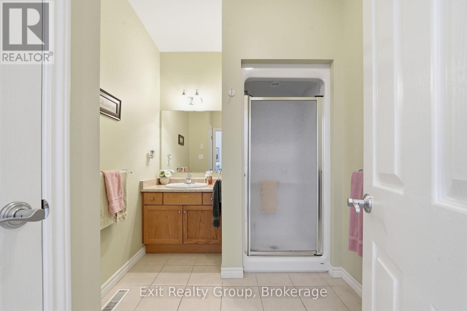 37 ALETHA DRIVE - 27