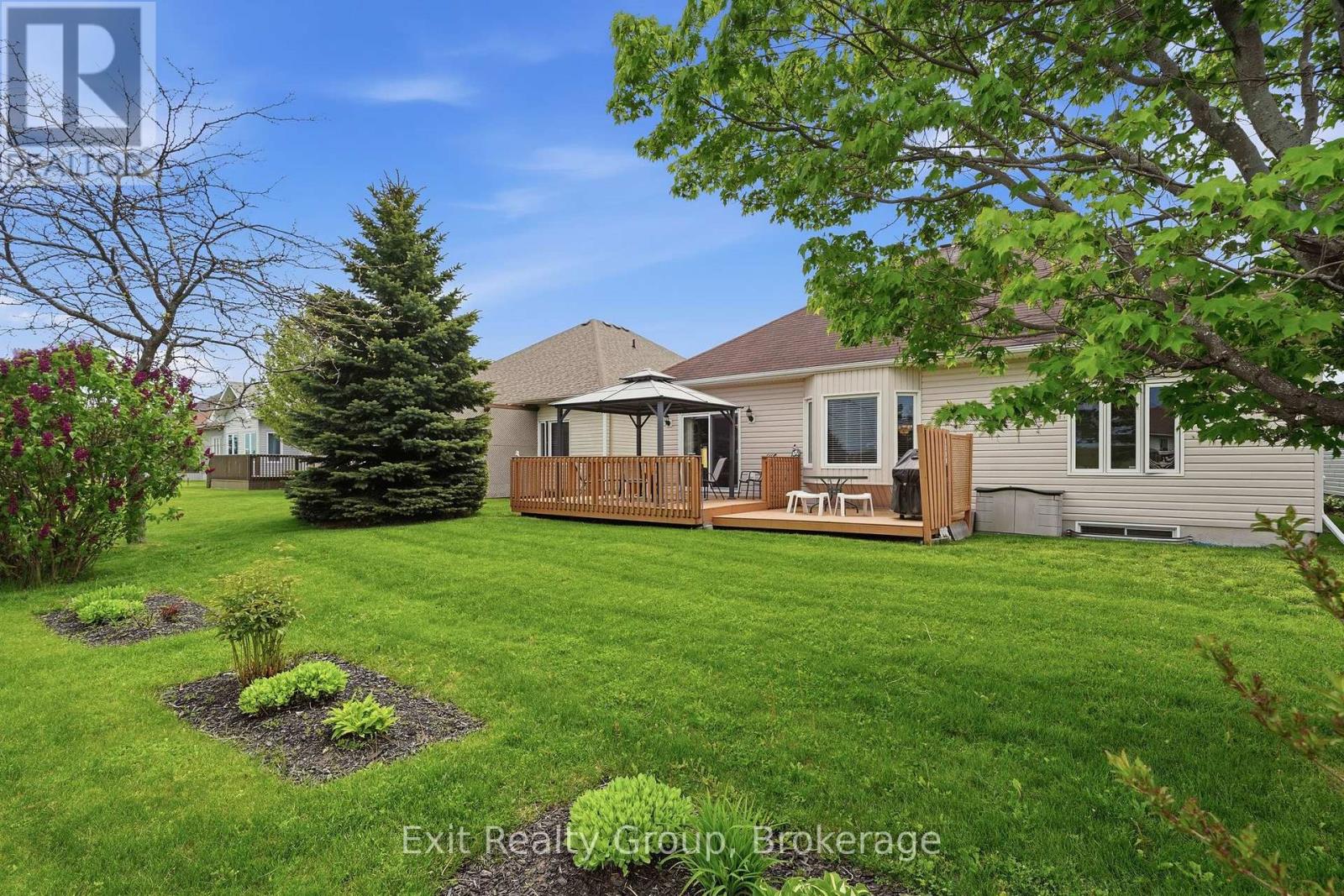 37 ALETHA DRIVE - 38