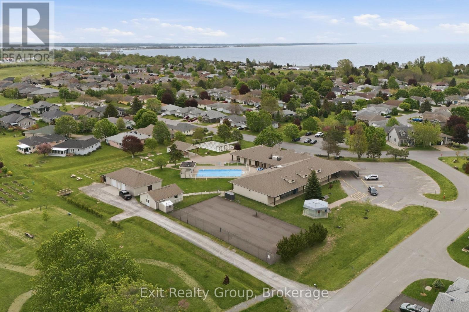 37 ALETHA DRIVE - 42